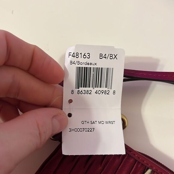 Coach Ashley Vintage Y2K Satin Burgundy Wristlet Red Pleated Clutch Bag Glam New - Picture 3 of 10